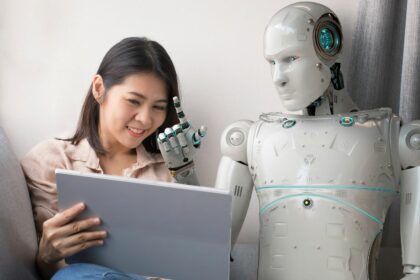 woman with robot advisor