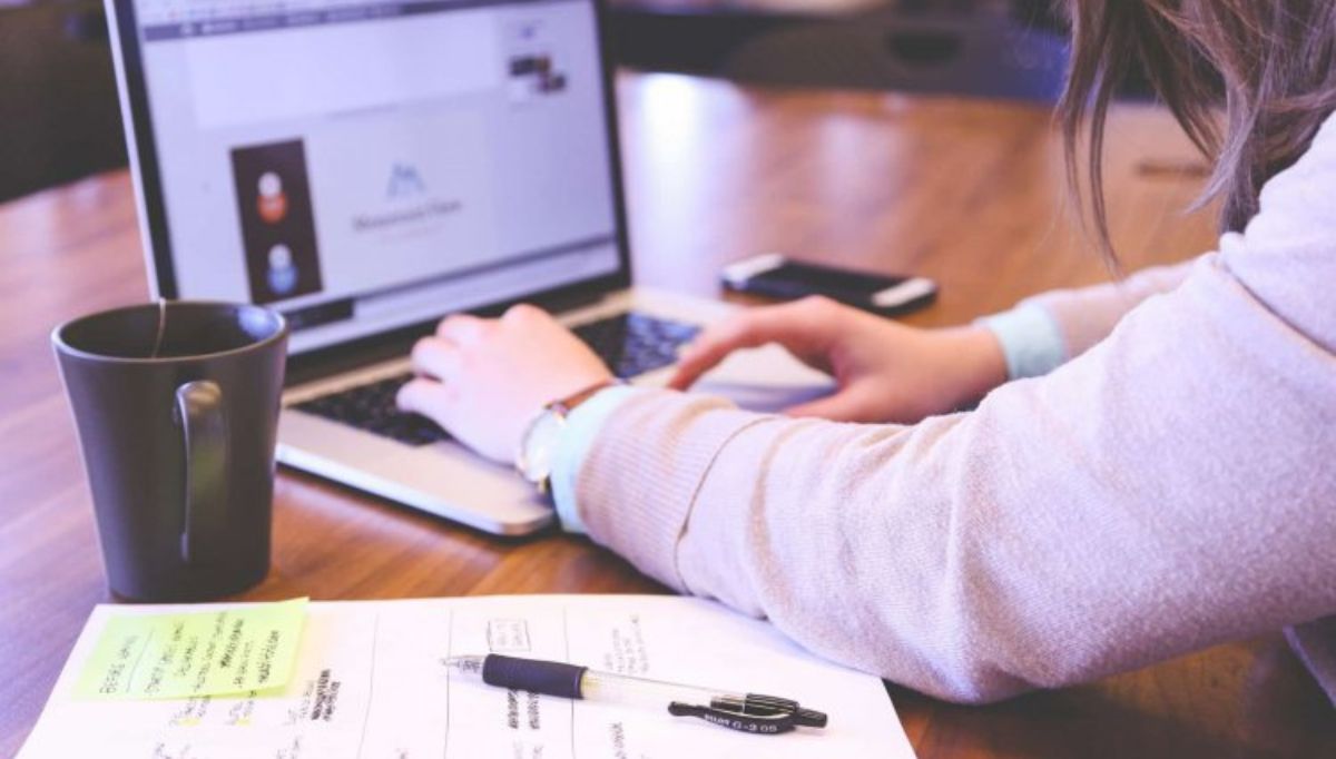 woman working on her laptop