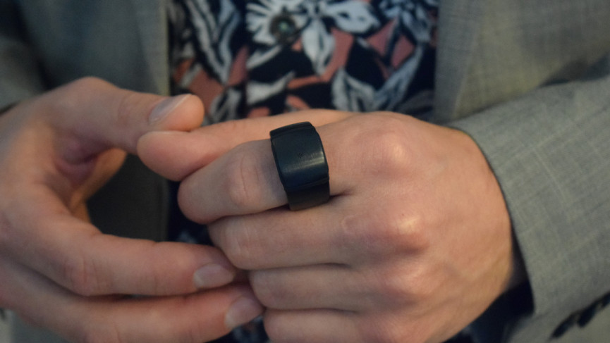 CES 2023: este anillo inteligente para mujeres hará un seguimiento de su  salud
